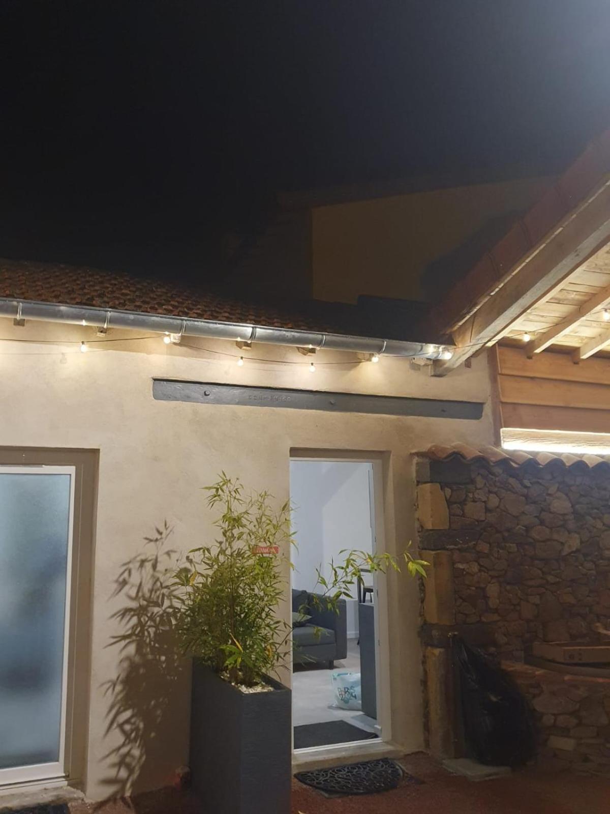 Le Boheme, Sauna & Spa Riorges Екстериор снимка
